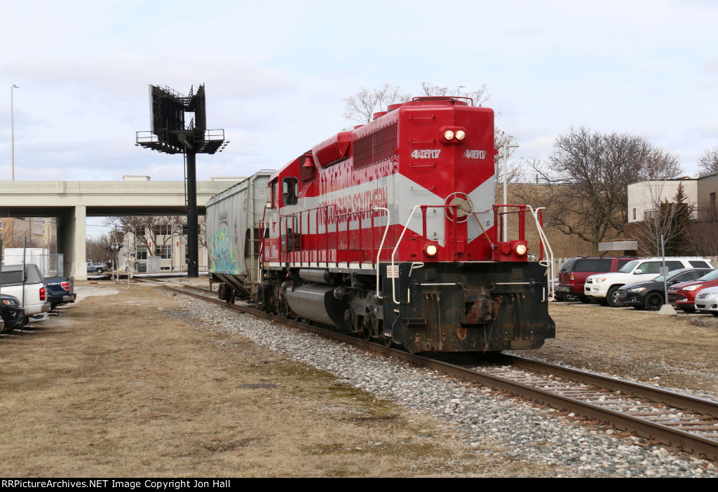 Z739 comes south with one car from the Turner St Transload